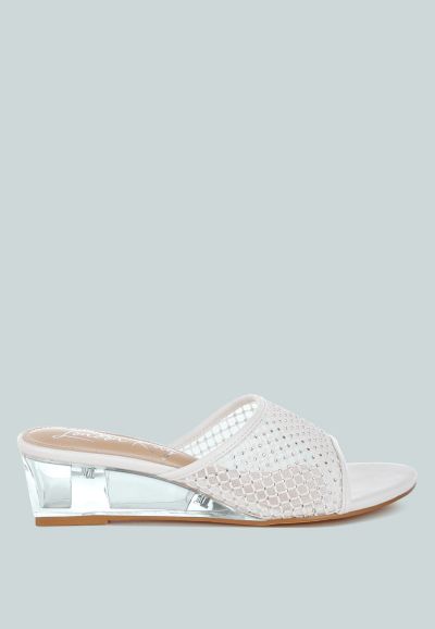 White mesh