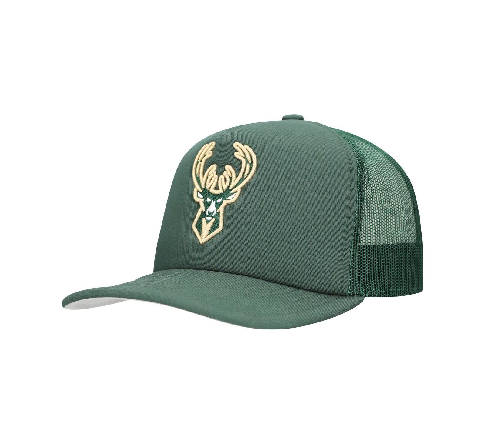 кепка Mitchell & Ness Men's Milwaukee Bucks Core Evergreen OTC Trucker с регулируемым размером темно-зеленого цвета