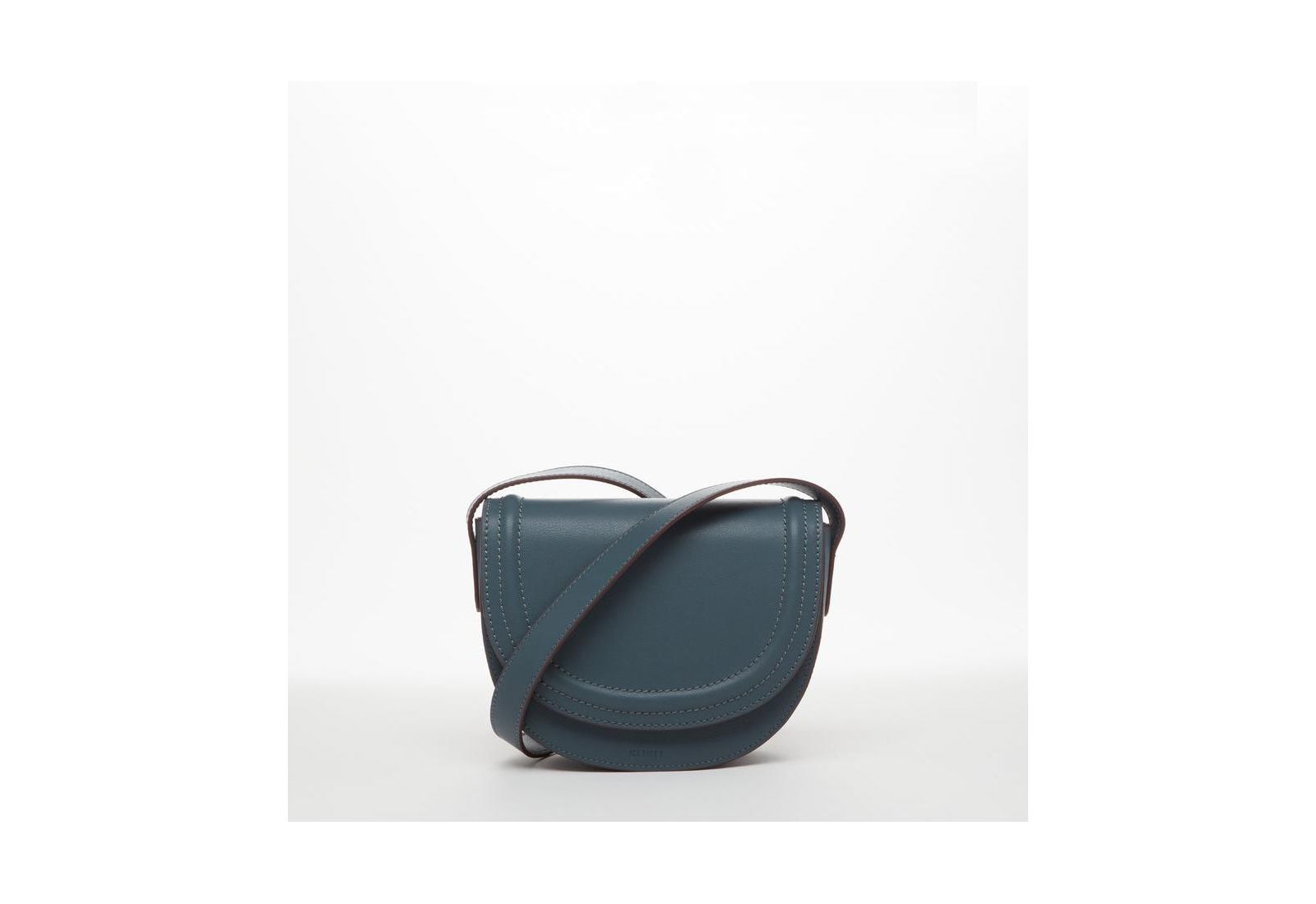 Женская кожаная сумка через плечо Blue Leather Saddle Bag с клапаном и регулируемым ремнем