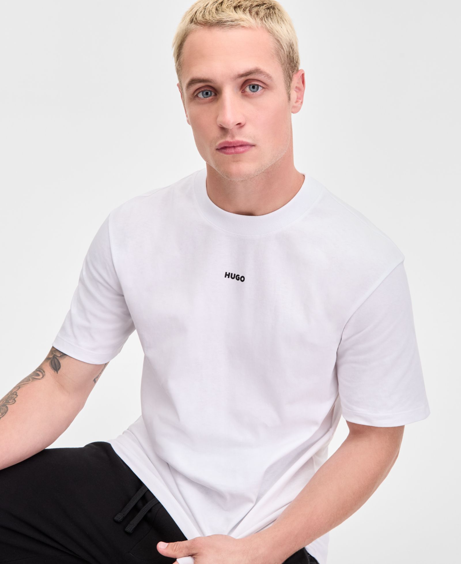 HUGO by Hugo Boss Men's Dapolino Logo T-Shirt