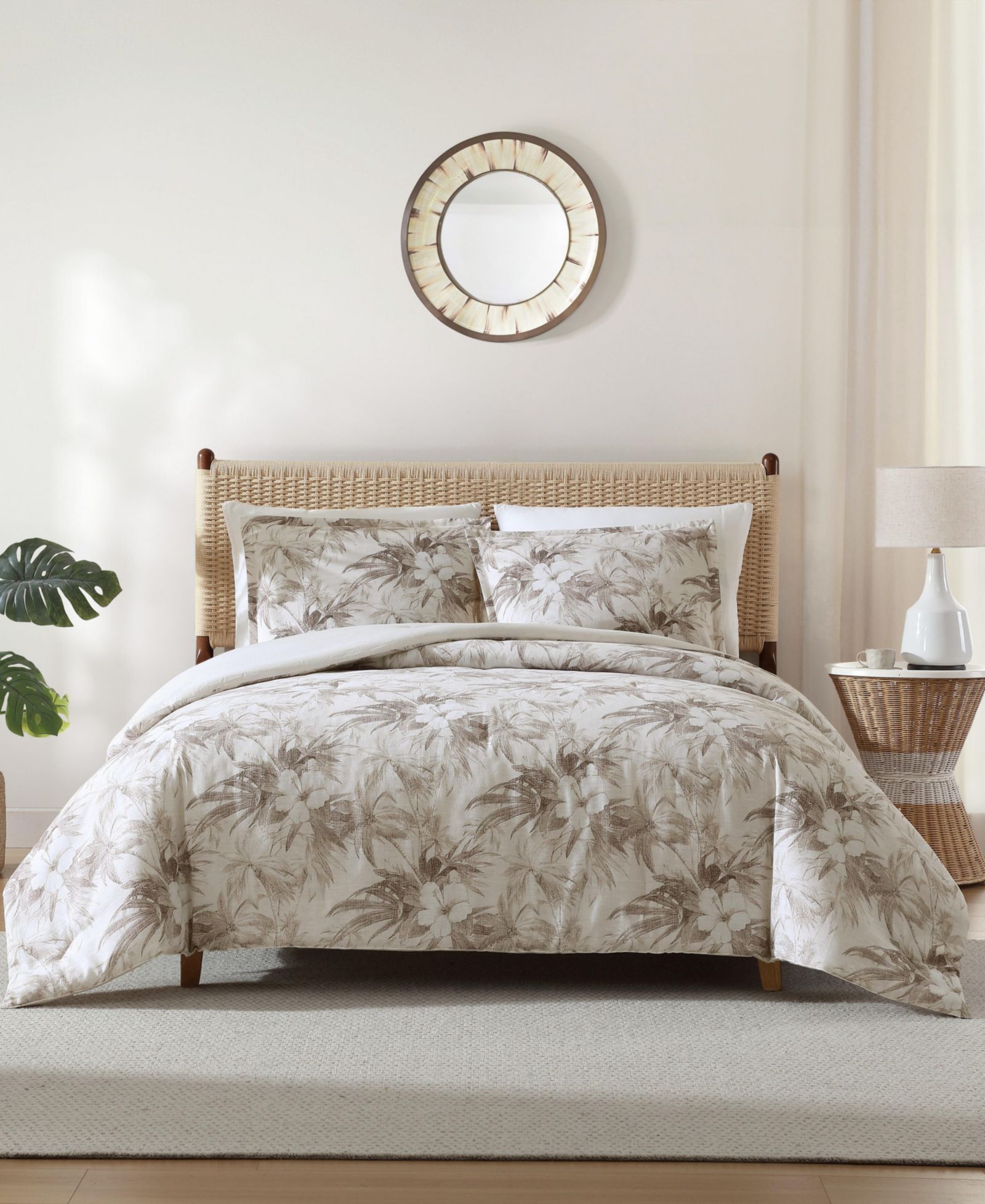 Tommy Bahama Beachway Blooms Reversible 3-Pc. Comforter Set, Full/Queen