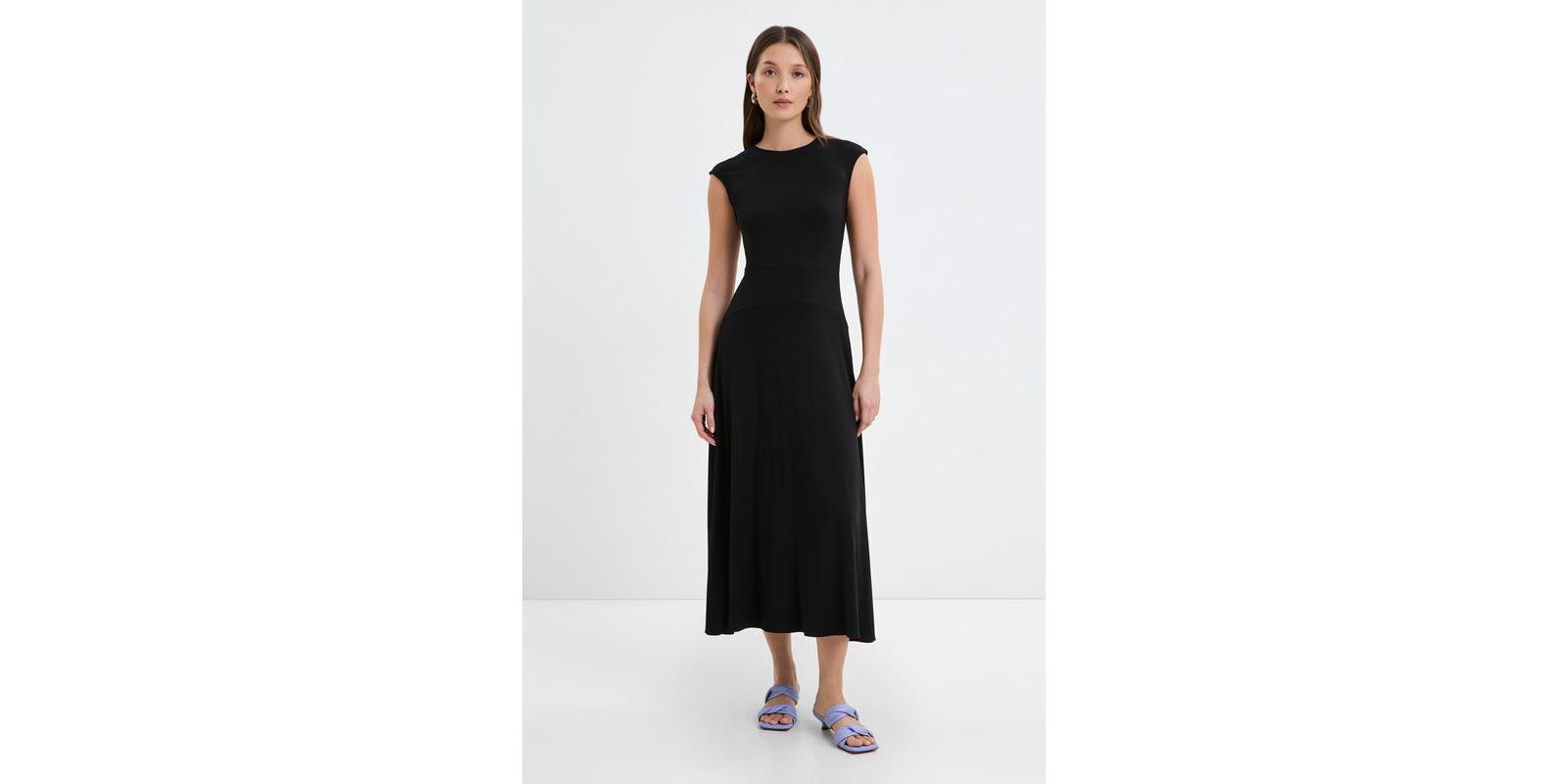 Женское миди-платье Marcella Alina Sleeveless Round-Neck Flowy Jersey