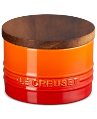 Керамическая солонка Le Creuset Signature с деревянной крышкой, 7-Oz.