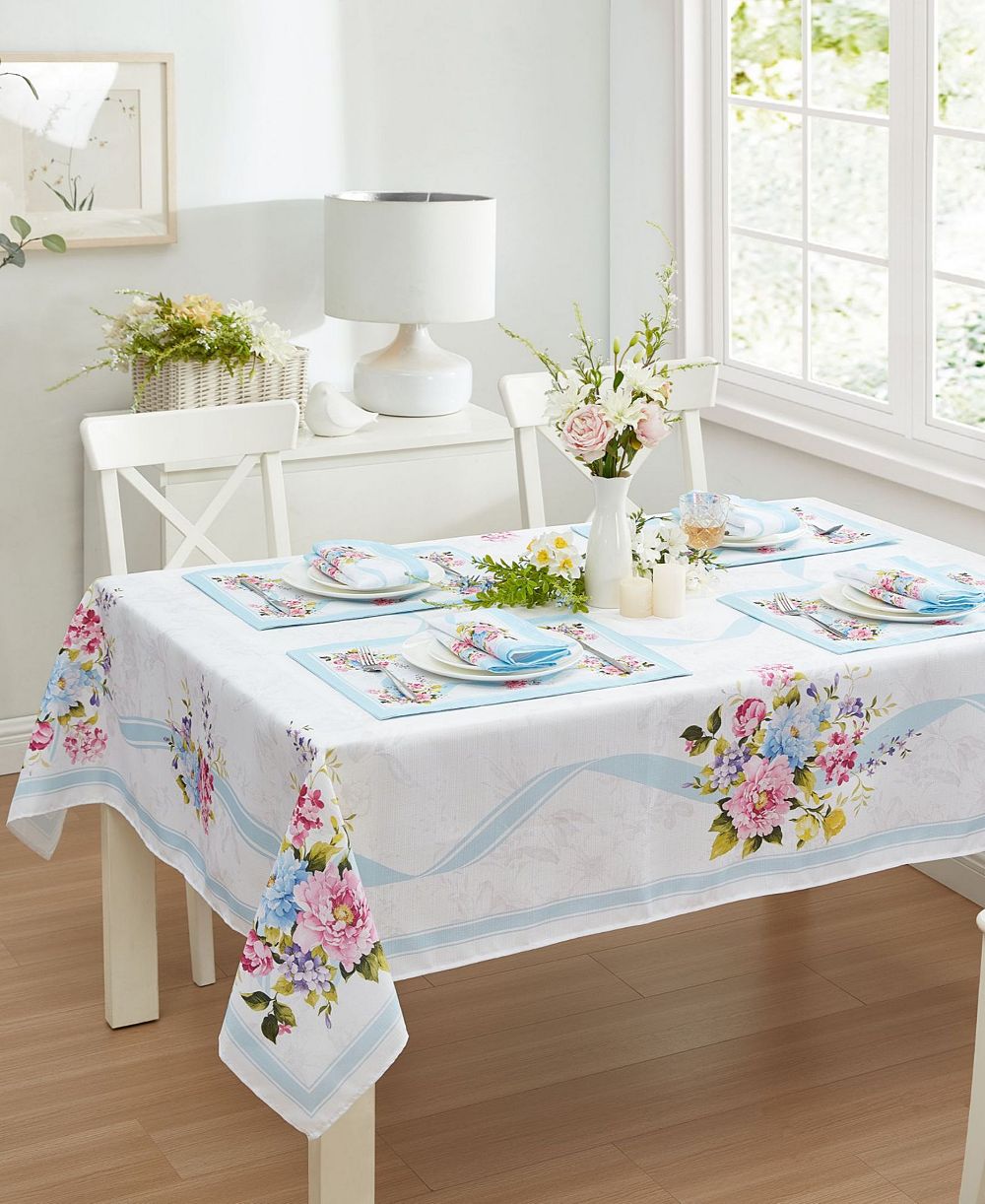 Elrene Rose Cottage Engineered Tablecloth, 60" x 120"
