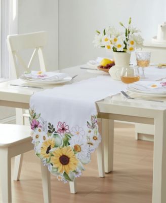 Скатерть-раннер Elrene Sunflower and Daisies Cutwork 13" x 70"