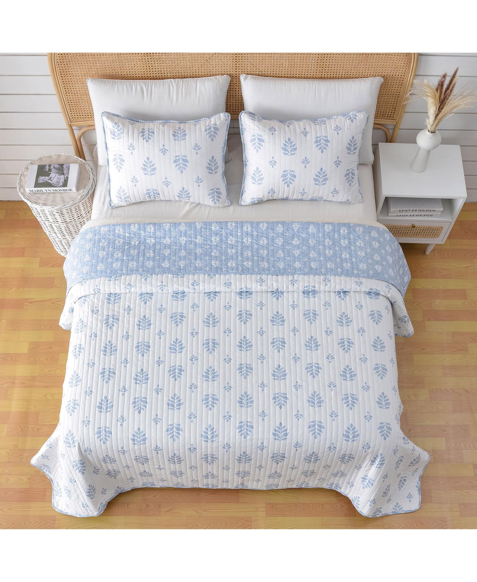 Комплект покрывал Linery & Co. French Floral Design Microfiber Quilt Set