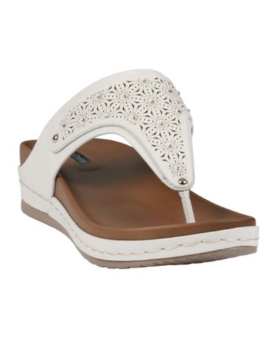 GC Shoes Women's Tani Thong Wedge Sandals
