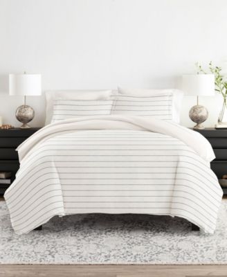 ienjoy Home Timeless Pattern Reversible 2-Pc. Duvet Cover Set, Twin/Twin XL