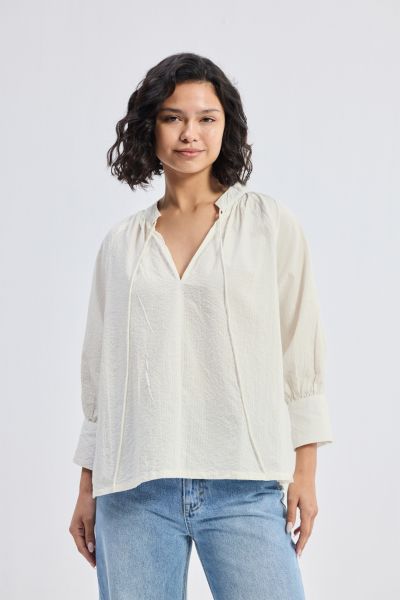 Reistor Women's Relaxed Fit Top with Front-tie in Cream