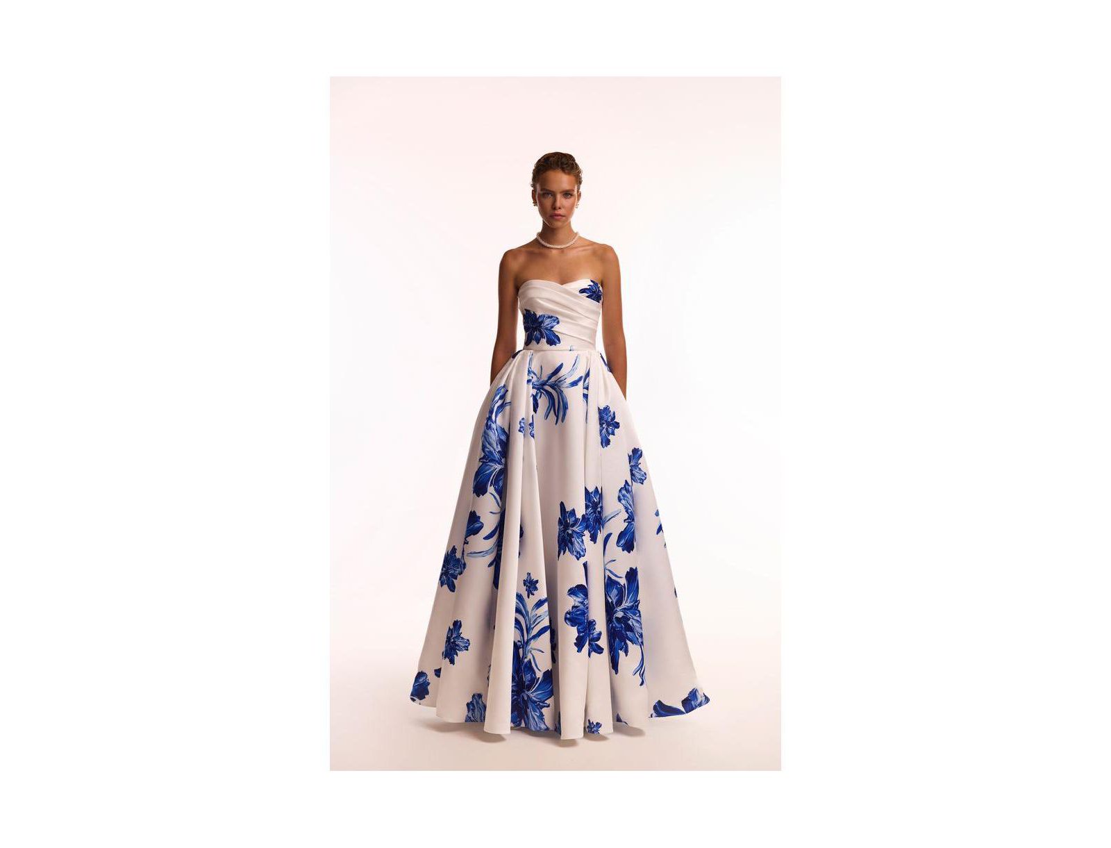 Платье Milla Women's Wonderful white A-line maxi с синими цветами