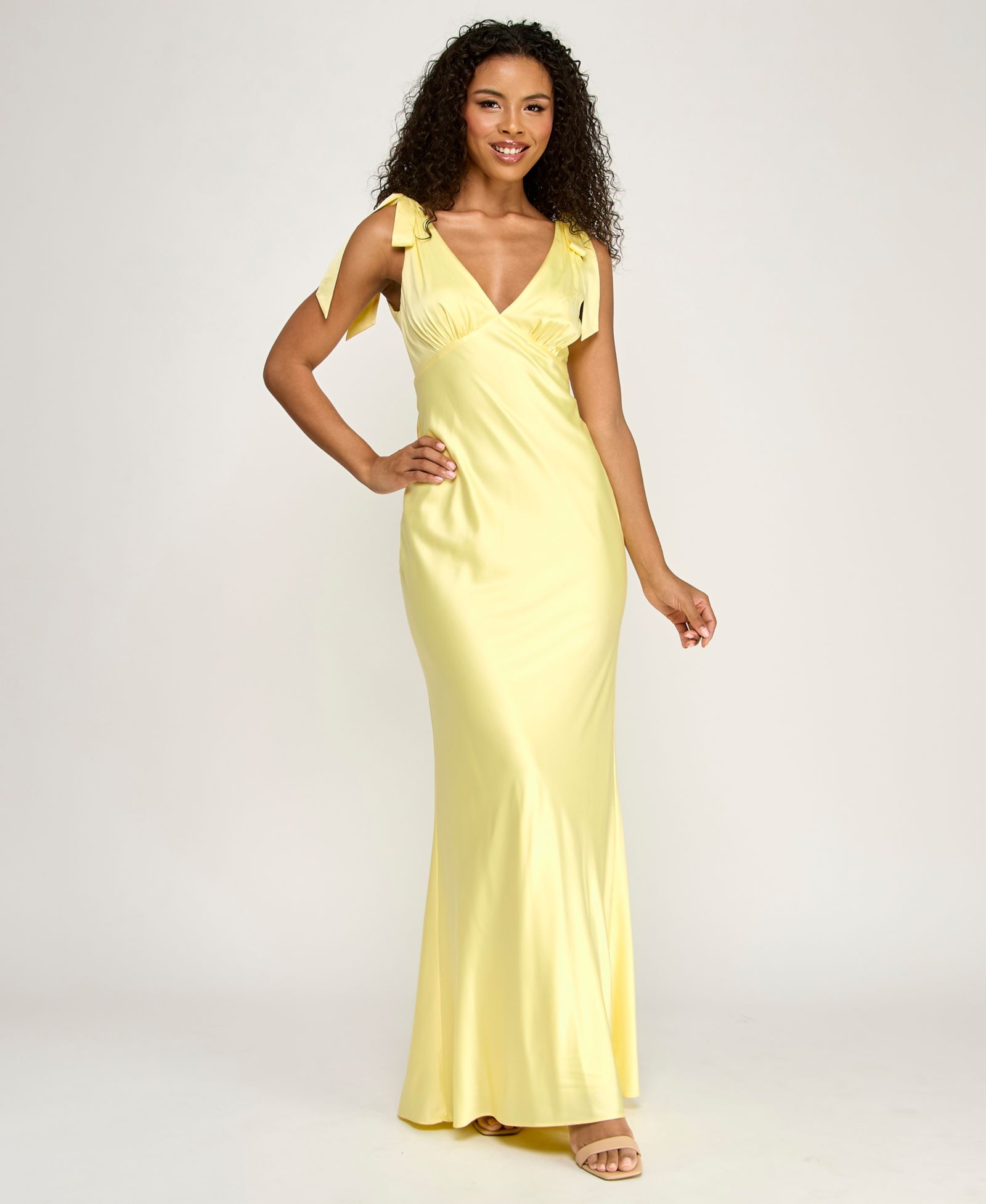 B Darlin Juniors' Sleeveless Satin Maxi Dress