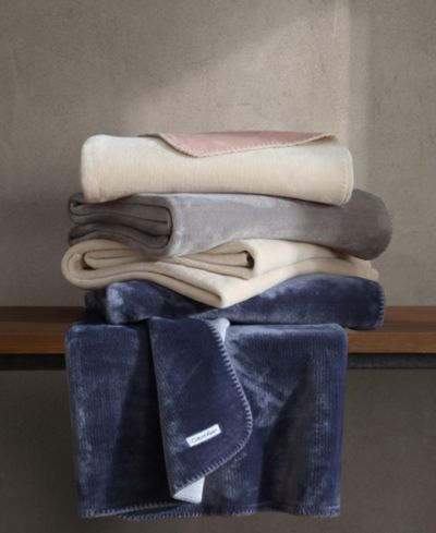 Calvin Klein Modern Solid Reversible Throw, 70" X 50"