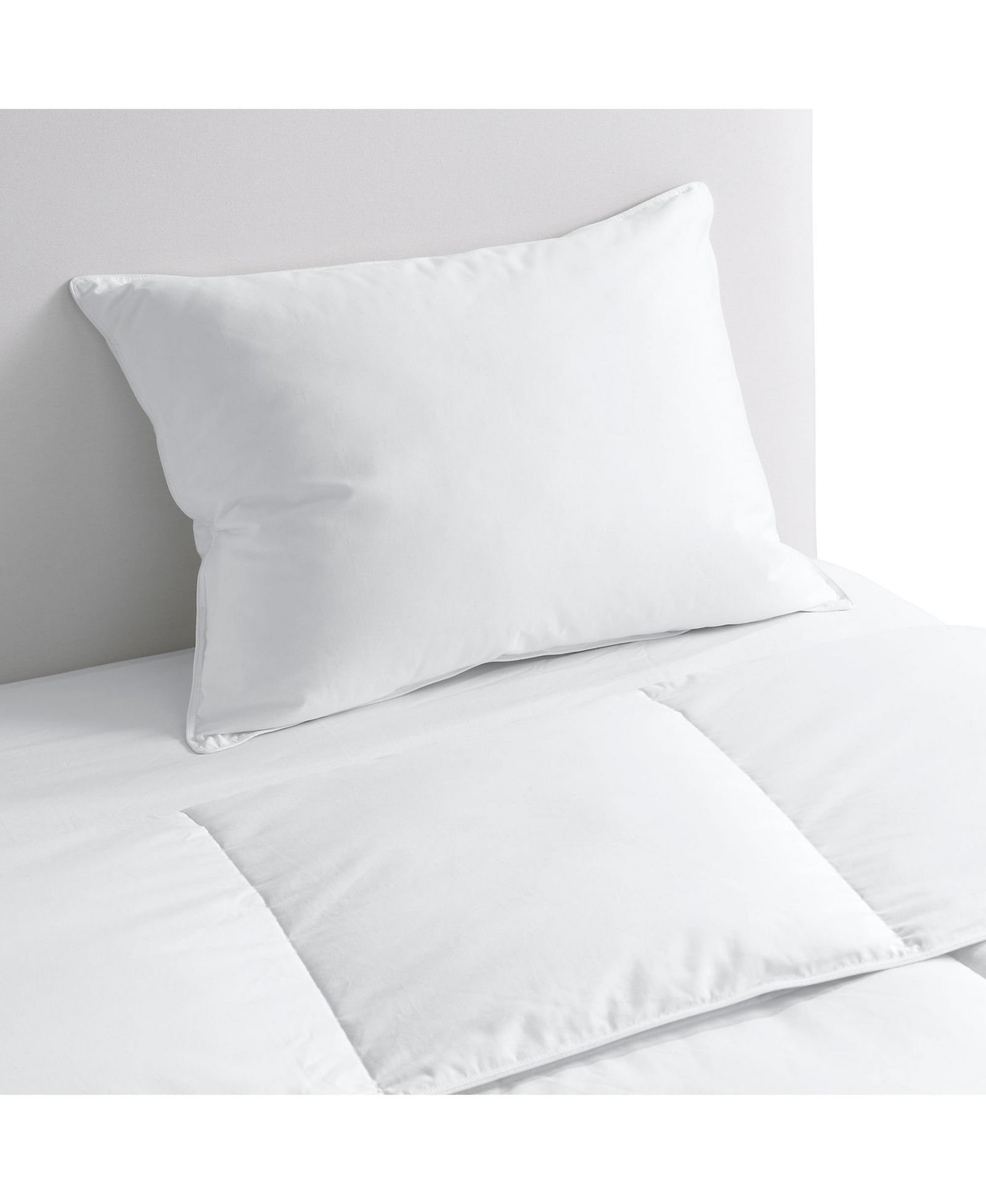 Жесткая подушка Lands' End Elite Pureloft