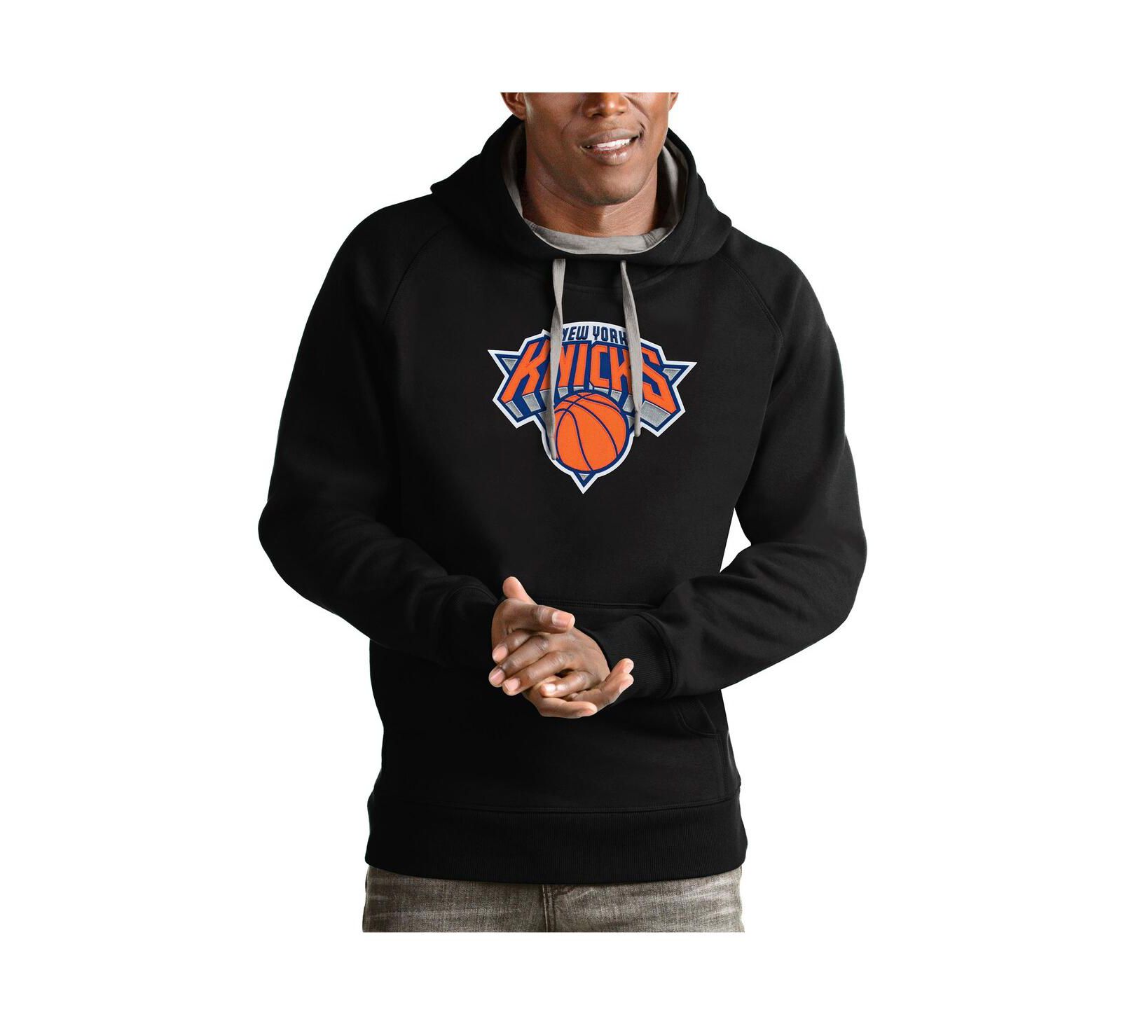 Antigua Men's Black New York Knicks Team Logo Victory Pullover Hoodie