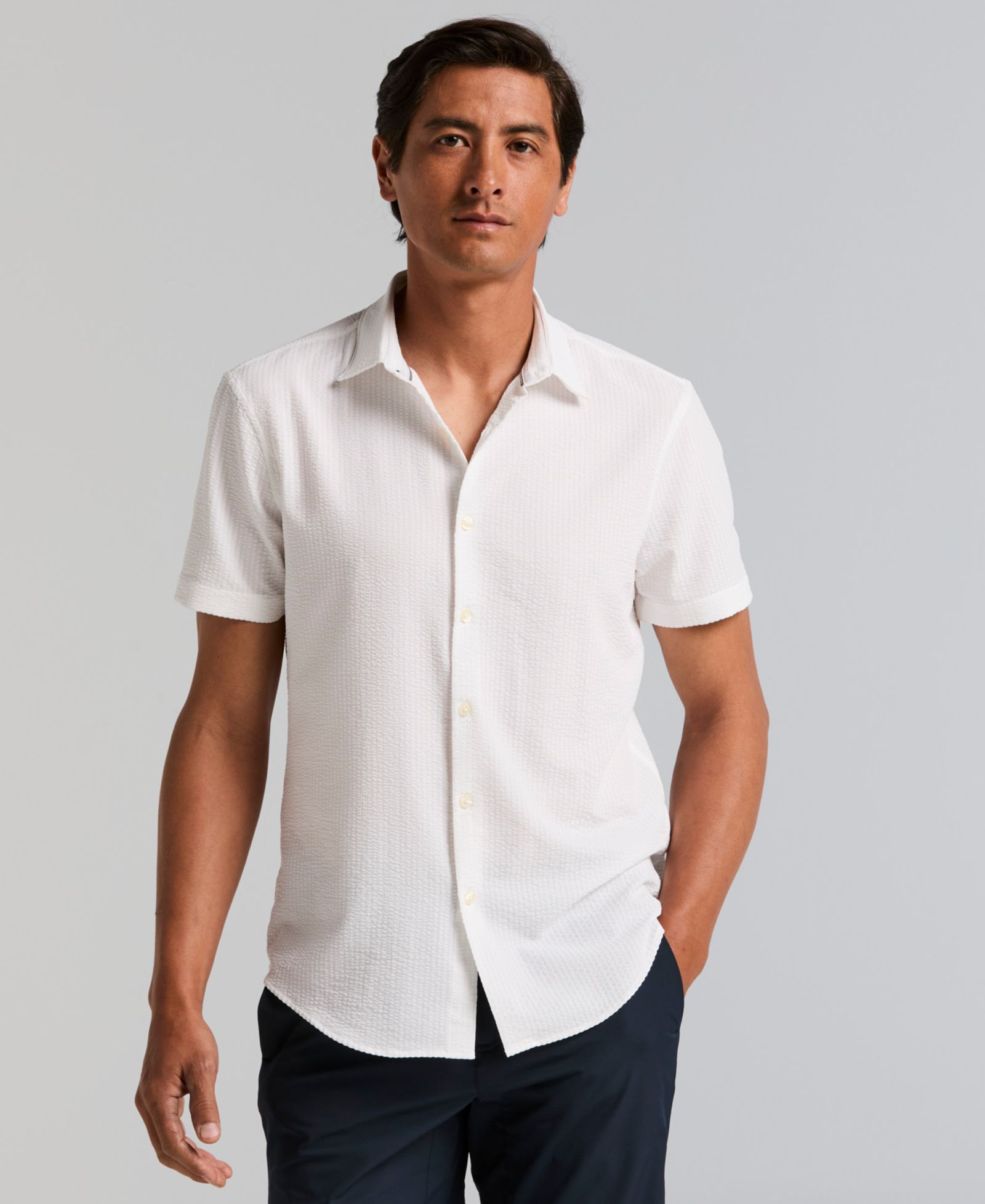 Perry Ellis Мужская рубашка из сирсакутера, slim-fit, с воротником