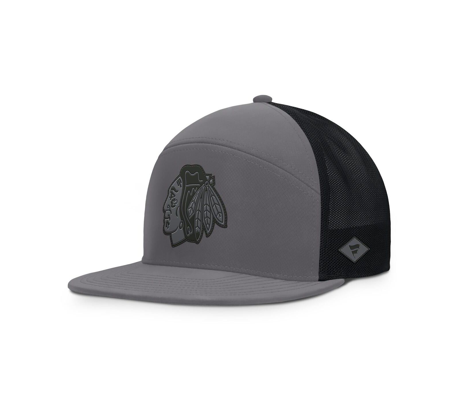 Мужская кепка Fanatics Charcoal Chicago Blackhawks Fairweather Adjustable Hat
