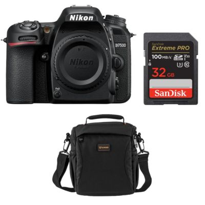 Зеркальный цифровой фотоаппарат Nikon D7500 DX-format, черный, комплект с картой памяти 32GB и сумкой Alpine 140