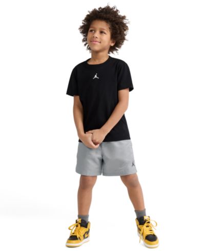 Jordan Детский комплект: футболка Jordan Dri-FIT и сетчатые шорты, 2-х предметный набор