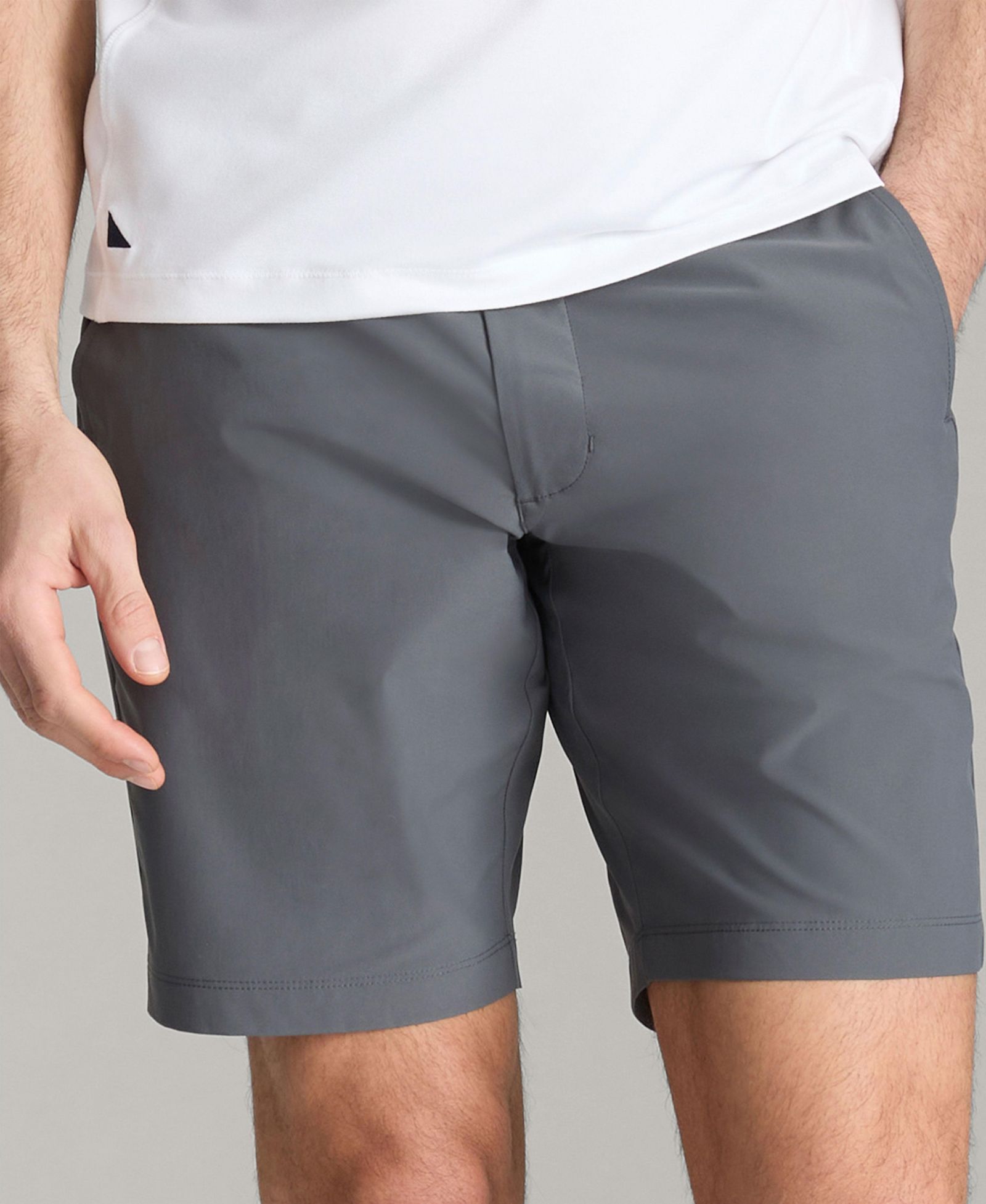 UNTUCKit Men's 9" Traveler Tech Shorts