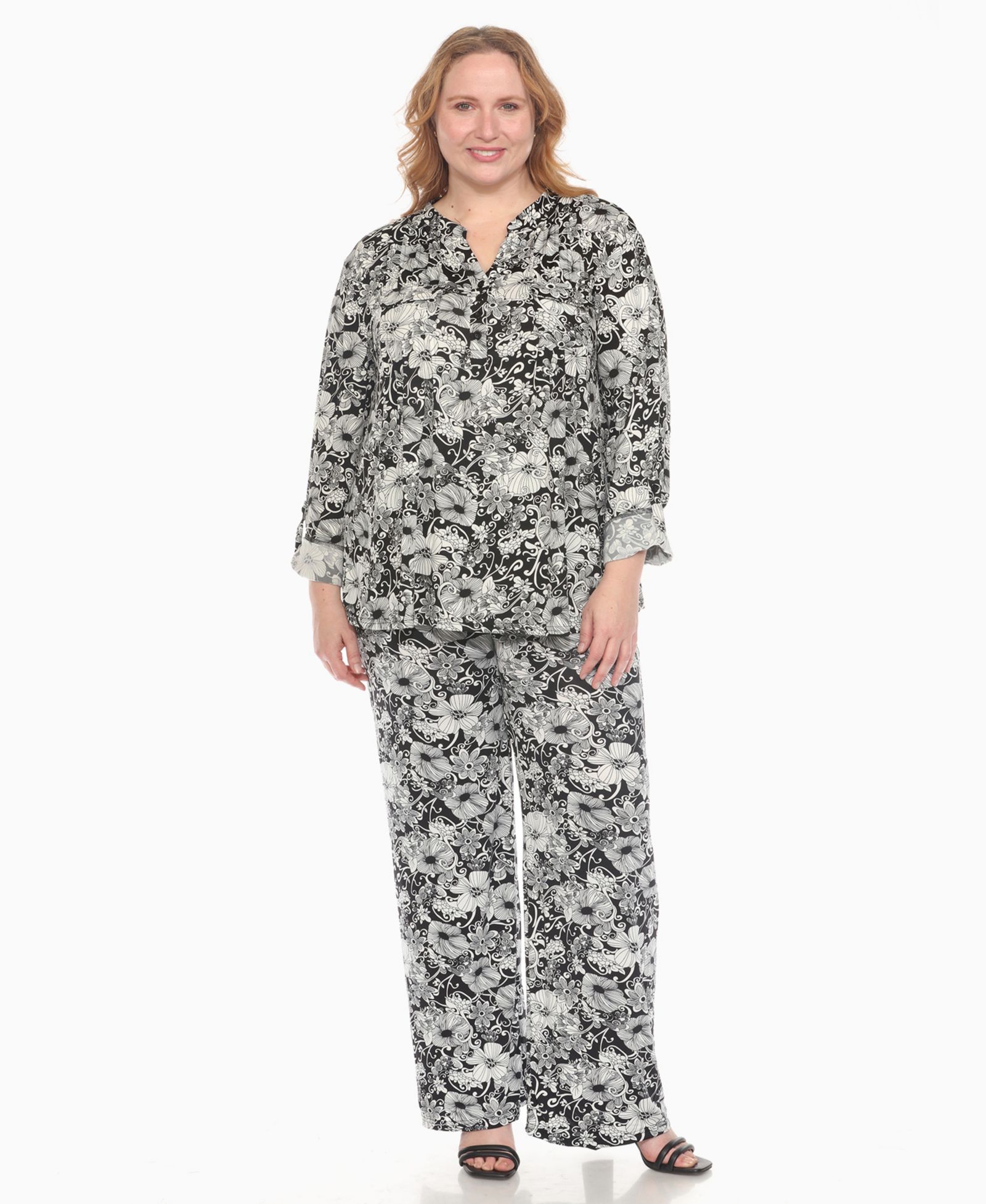 Комплект из топа и брюк White Mark Plus Size с цветочным принтом