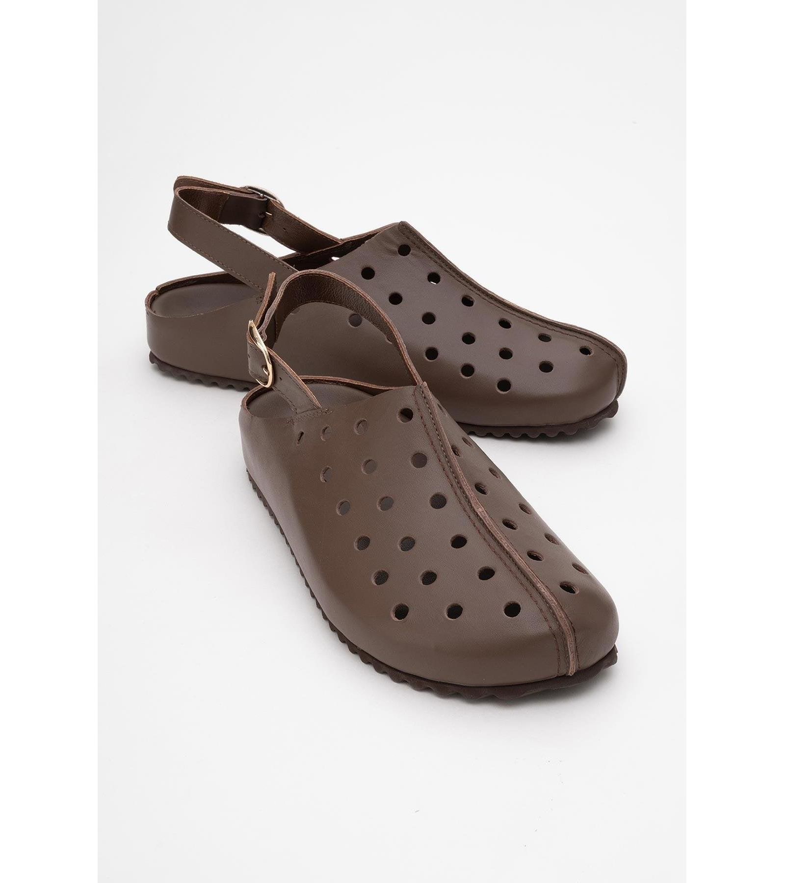 Forever & Always Shoes Women's Justa Leather Clogs (Women)