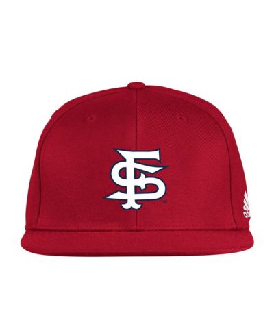 Мужская кепка Adidas Fresno State Bulldogs On-Field Fitted красного цвета