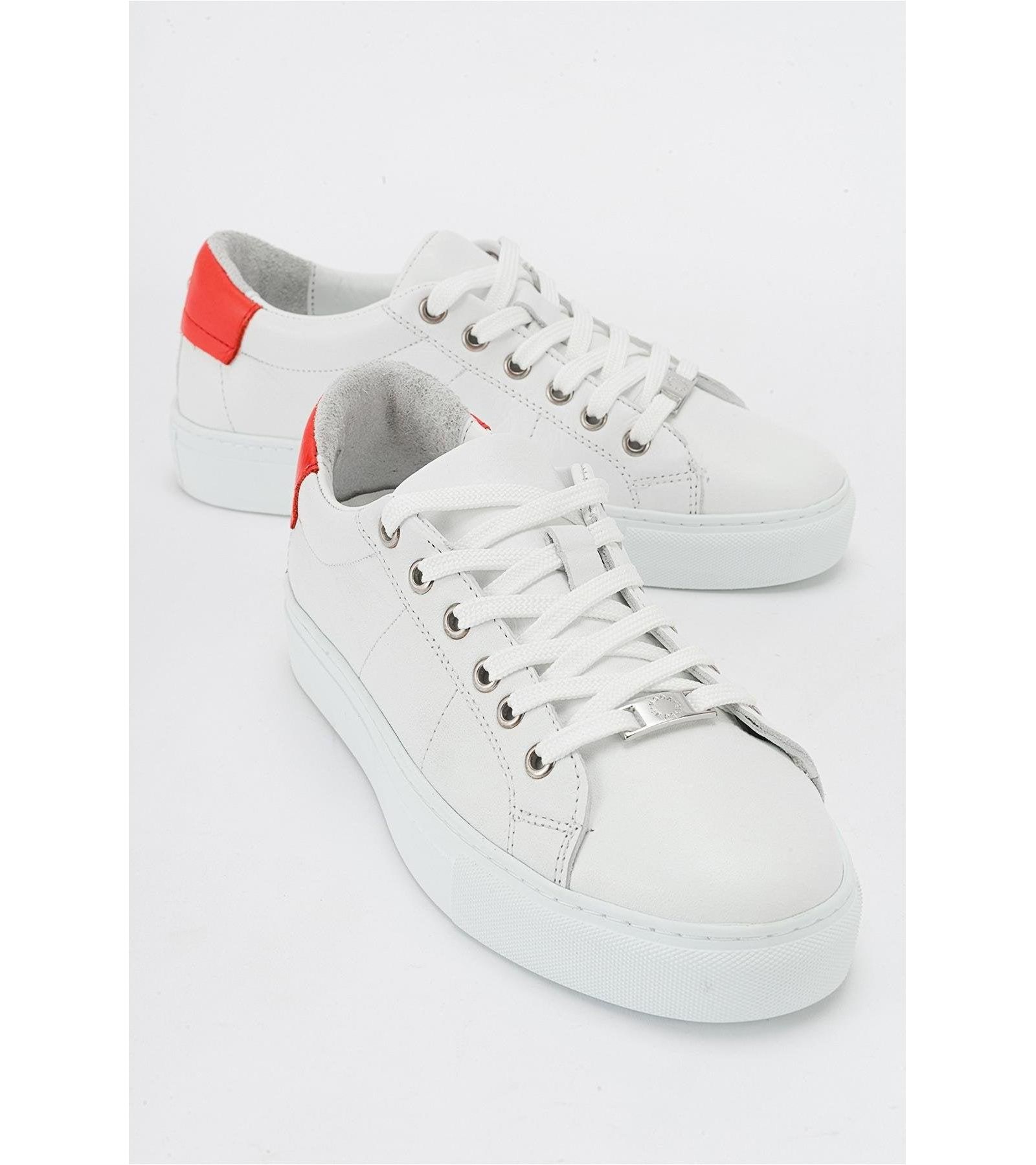 Ayverie Leather Sneaker (Women)