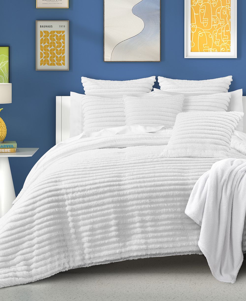 J. Queen Bold Darby 3-Pc. Comforter Set, Full/Queen