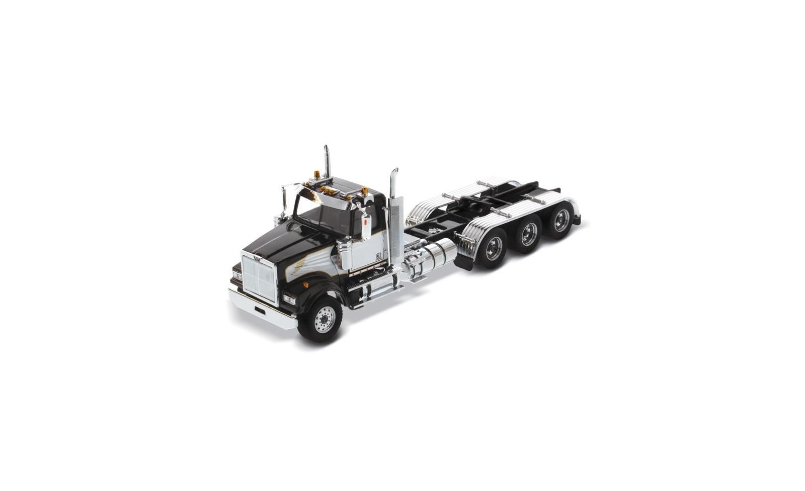 Трактор Diecast Masters 1/50 Western Star 4900 SF Day Cab Tridem
