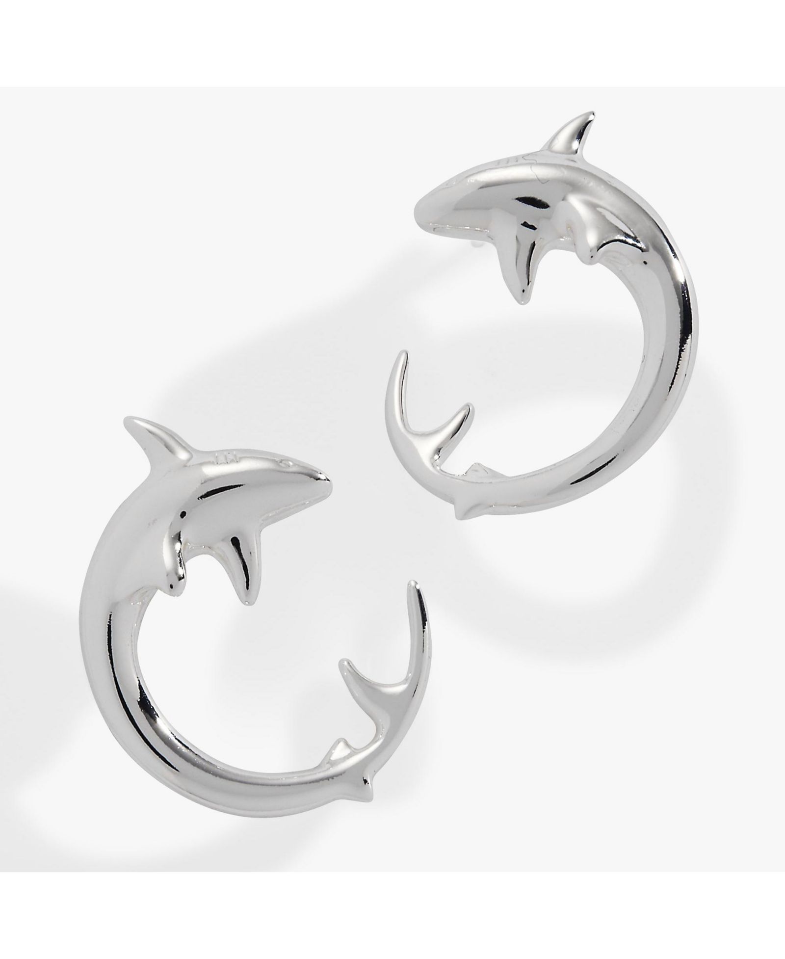 Shark Front to Back Hoop