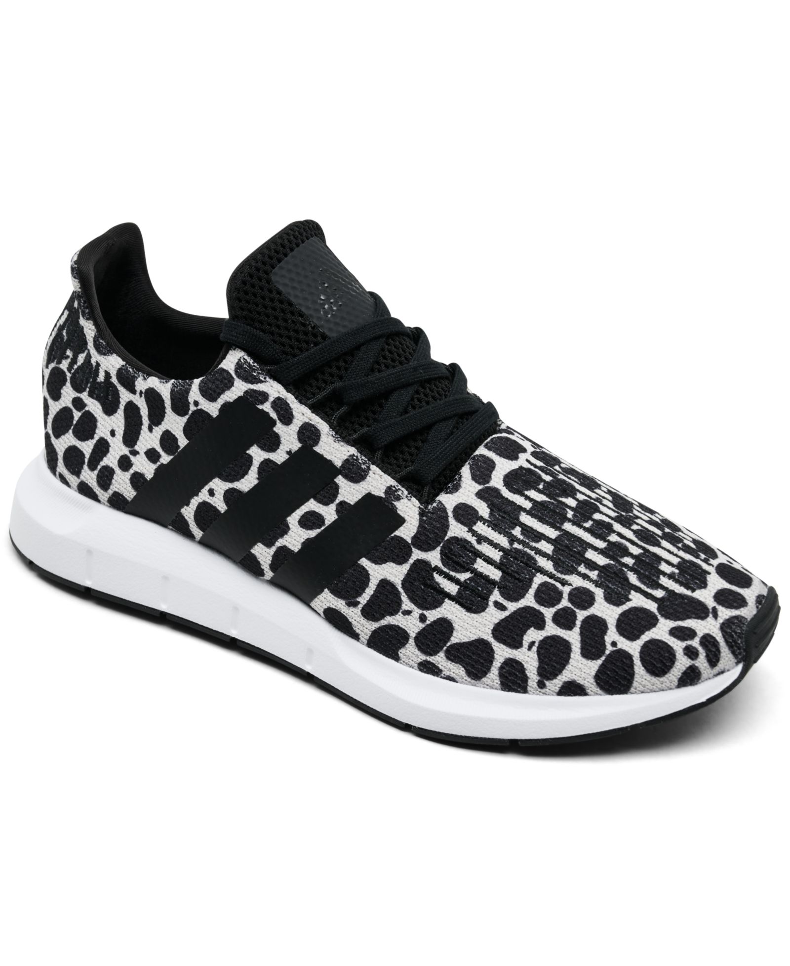 adidas Women's Swift Run 1.0 кеды с анималистичным принтом