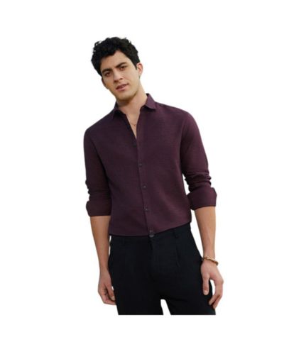 Campus Sutra Men's Wine Red Solid Cotton Shirt