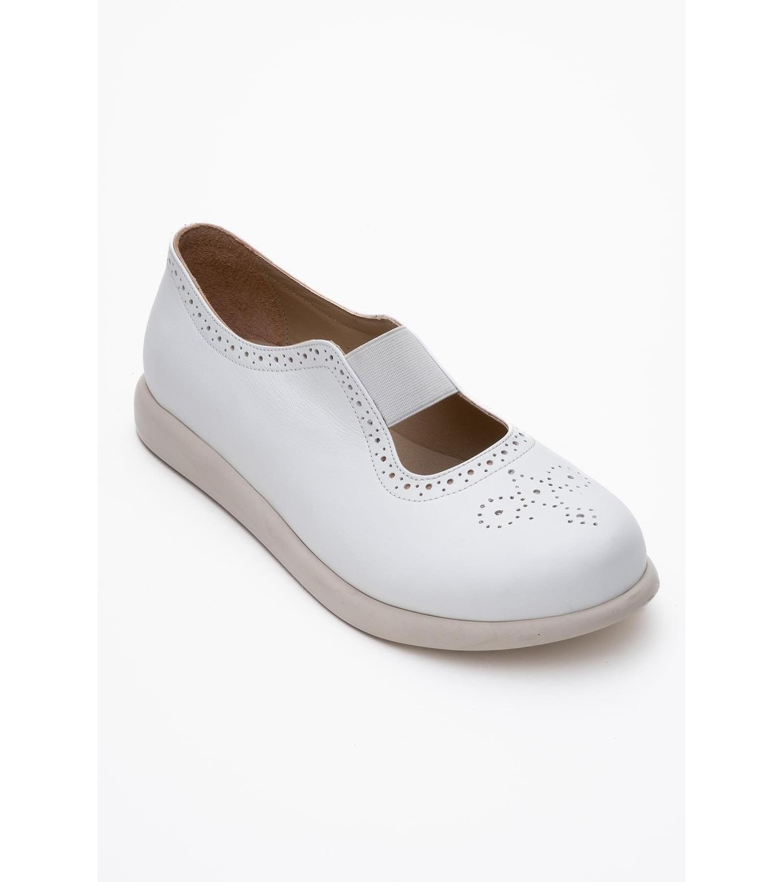 Forever & Always Shoes Women's Chelle Elastic Leather Flat