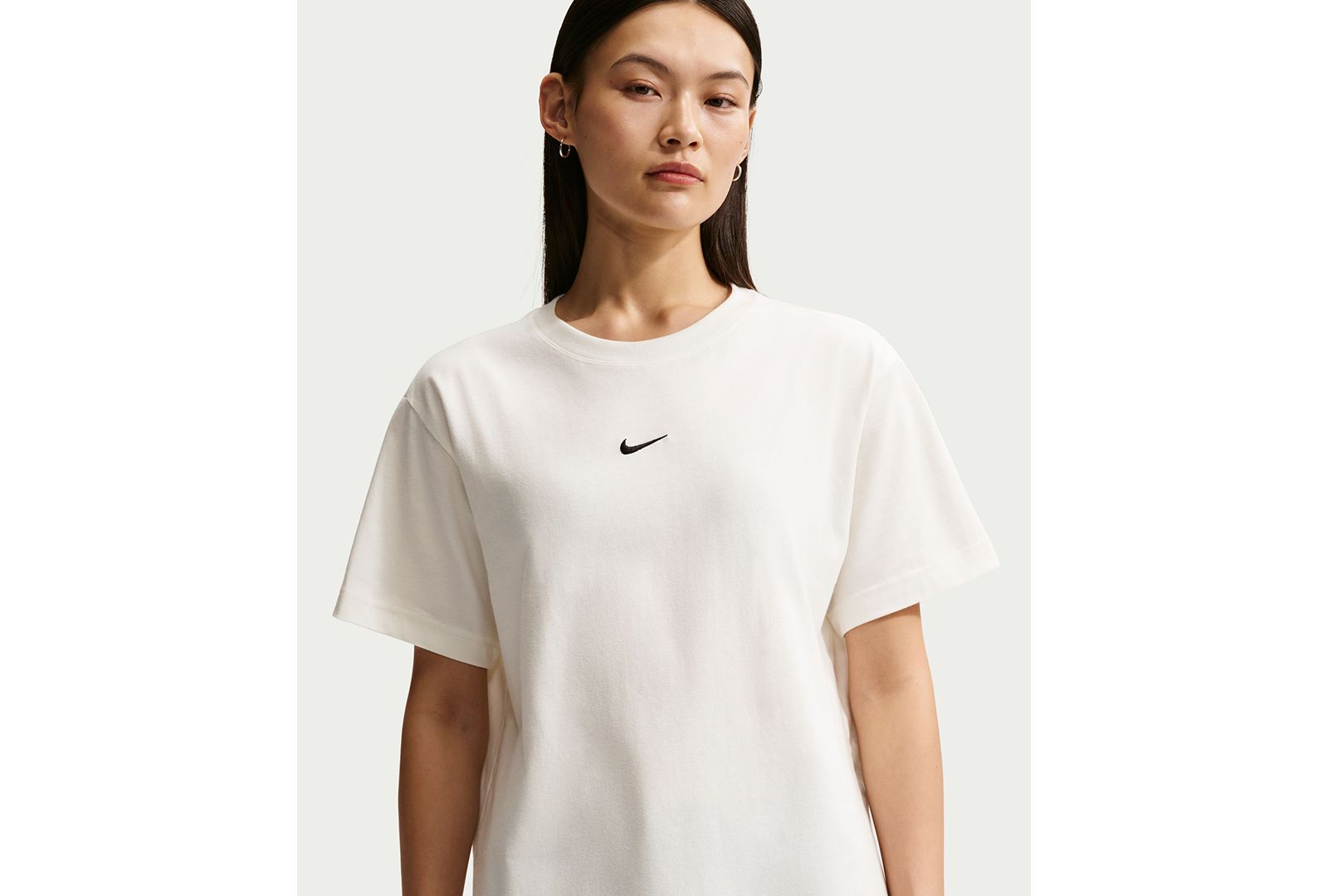 Nike Женская футболка Sportswear Crewneck