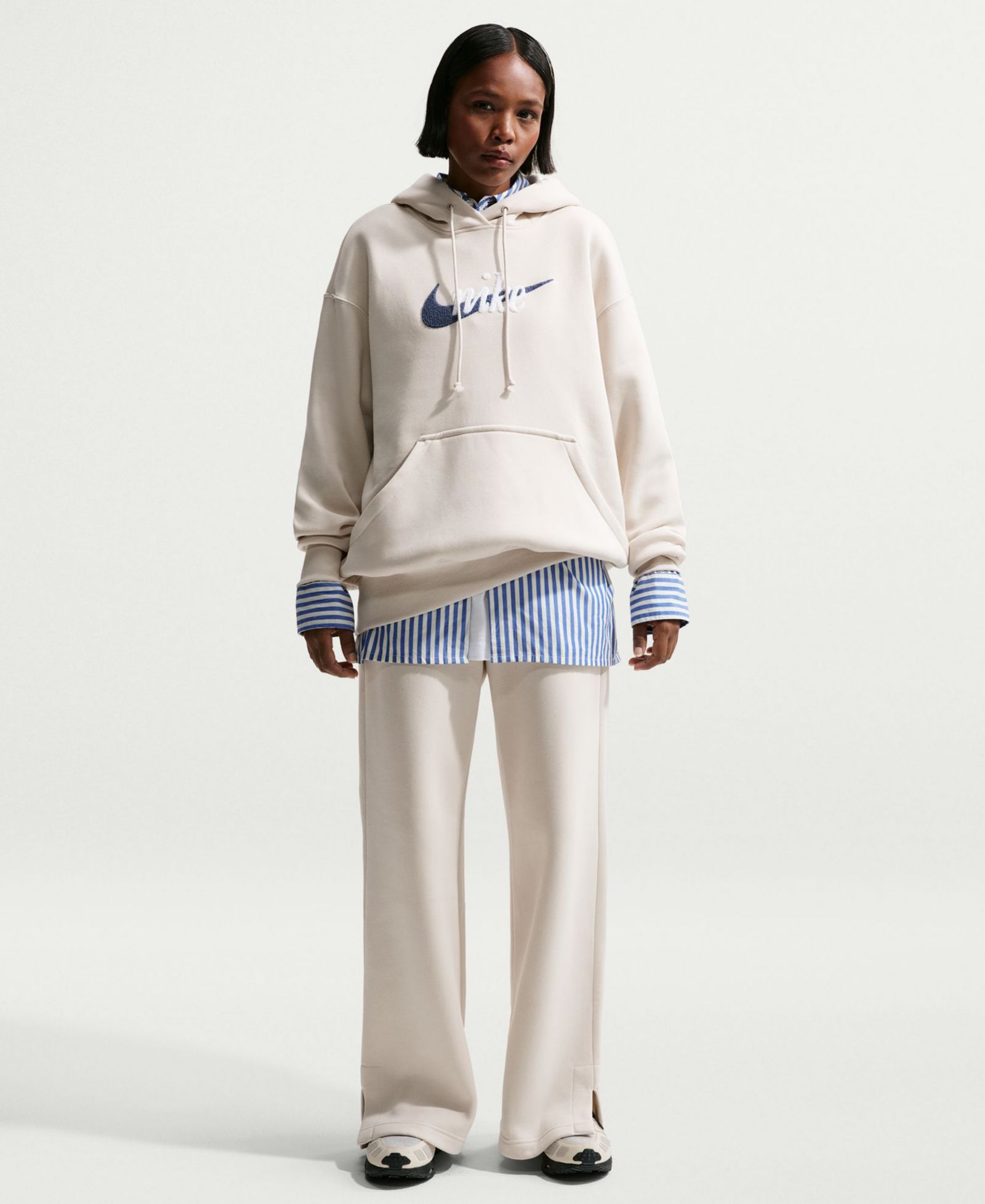 Худи Nike Women's Sportswear Phoenix Fleece Oversized Logo