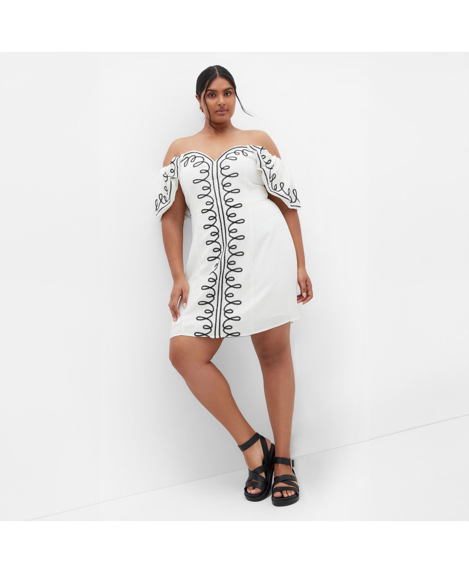 CITY CHIC Платье Hana Plus Size с вышивкой