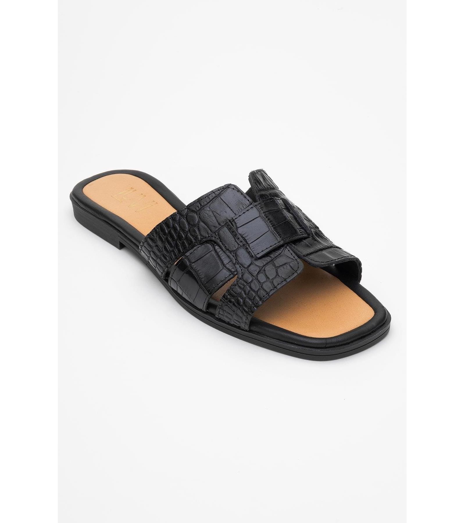 Forever & Always Shoes Women's Notre Leather Flat Sandals