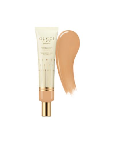 35 - Medium skin with neutral to warm undertones