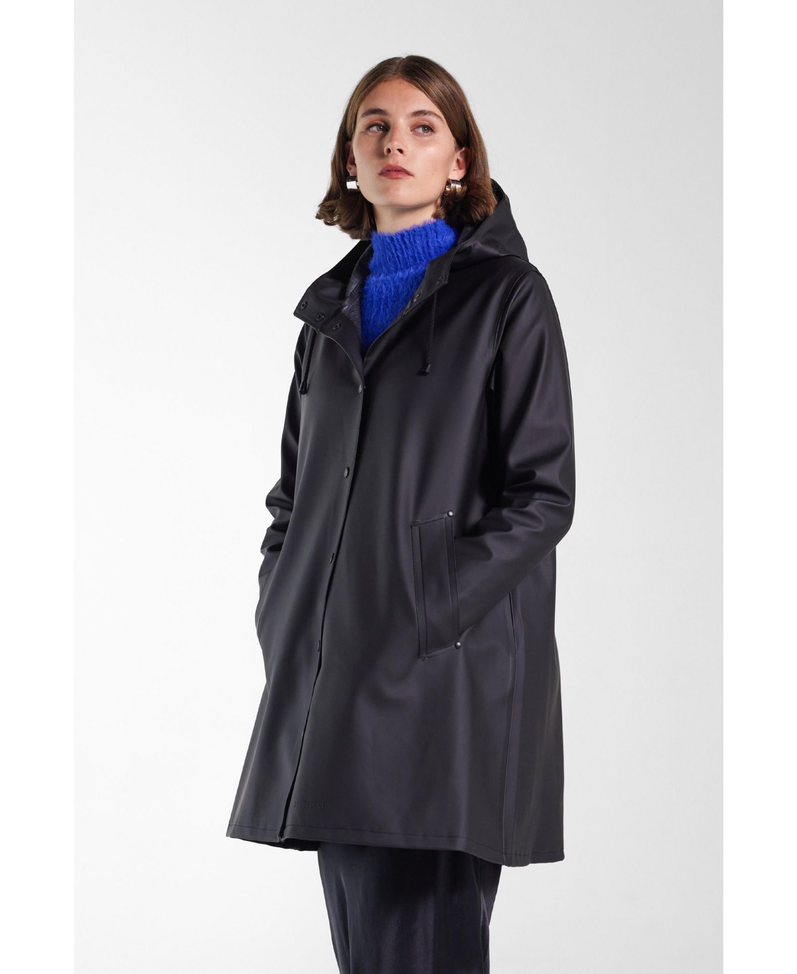 Дождевик Stutterheim Mosebacke с капюшоном и длинным рукавом