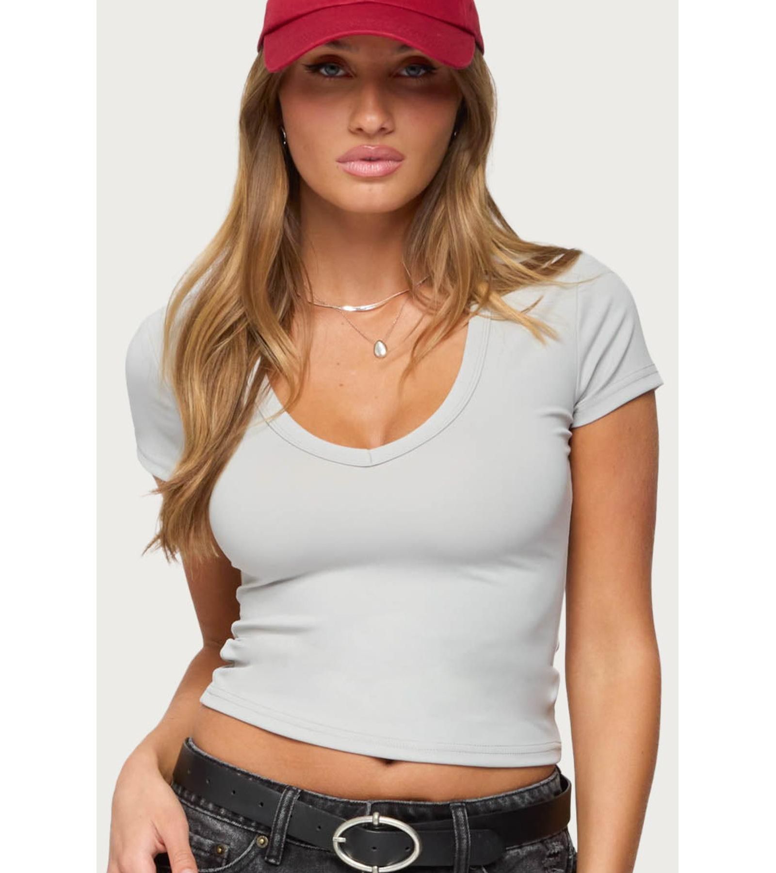 Edikted Women's Moraya V Neck T Shirt