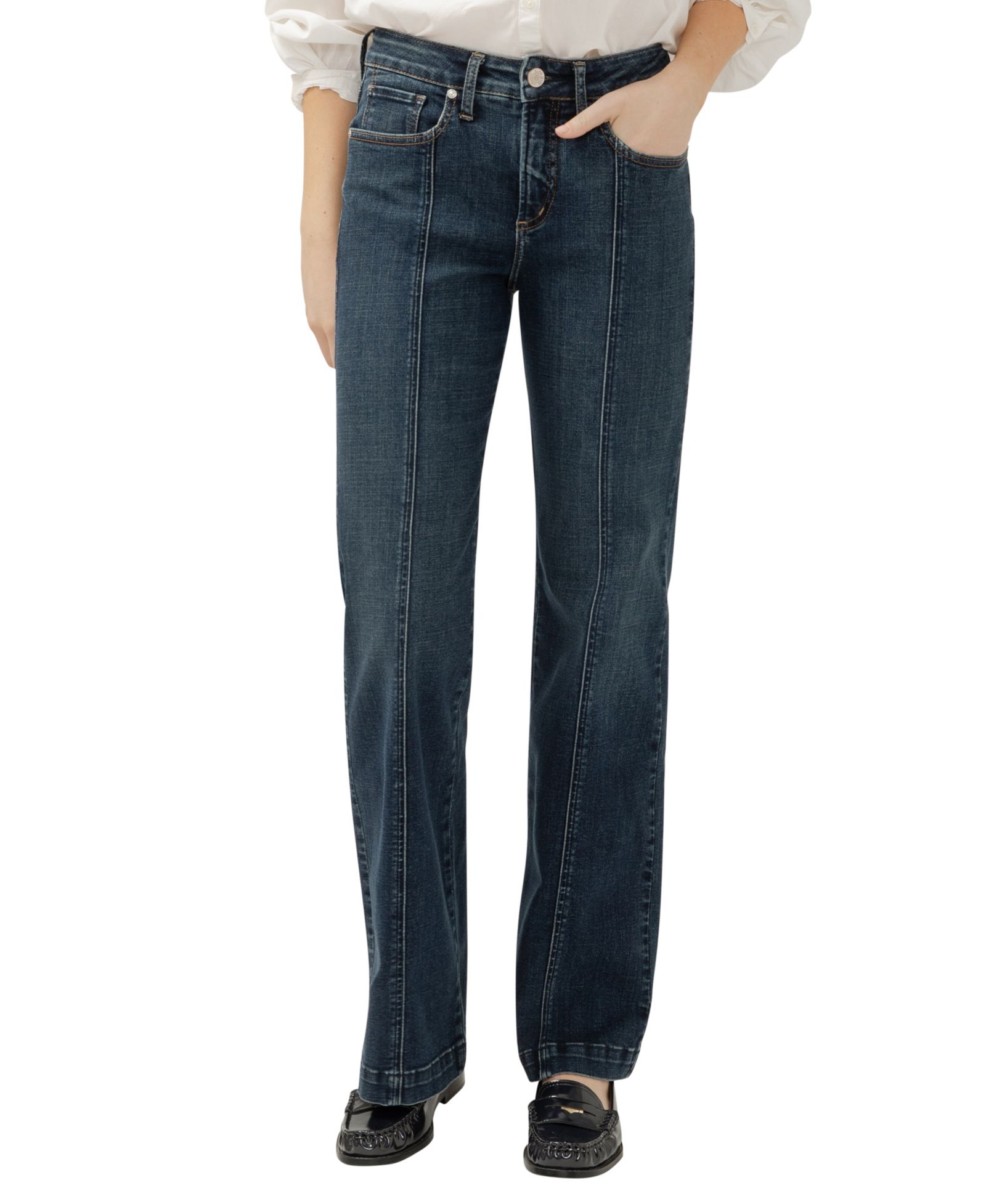 Silver Jeans Co. Women's Avery High Rise Curvy Fit Trouser Leg Jeans