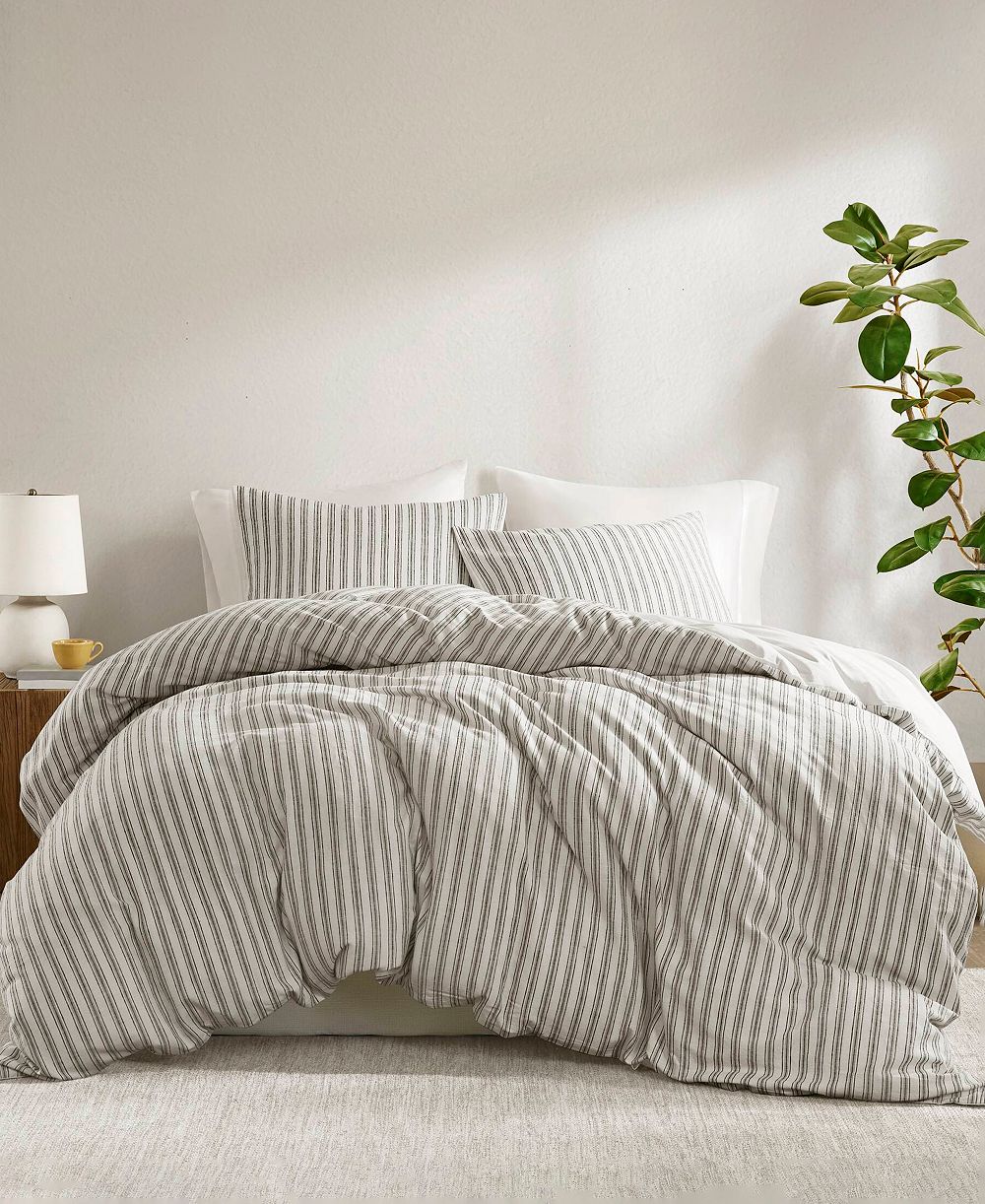 Комплект из 3 предметов: пододеяльник Madison Park Etta Striped, California King