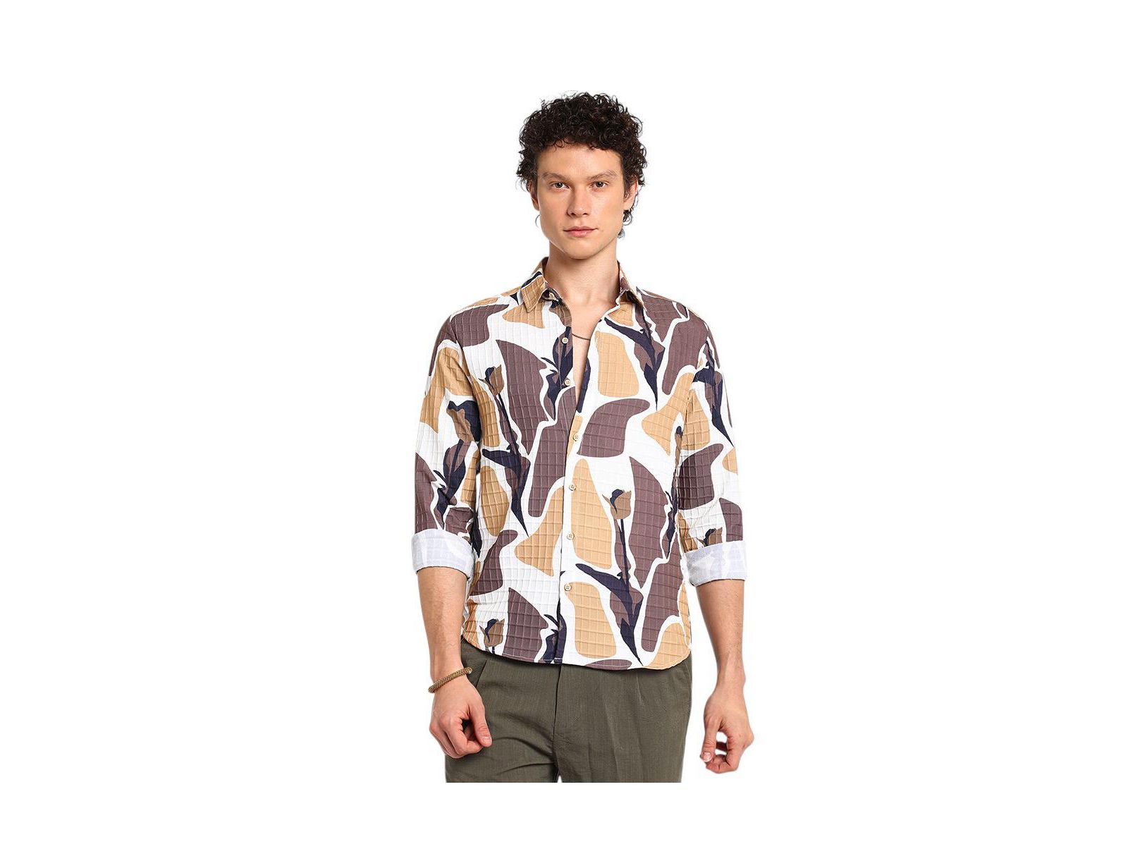 Campus Sutra Мужская рубашка Abstract Tulip цвет Taupe Brown & Beige