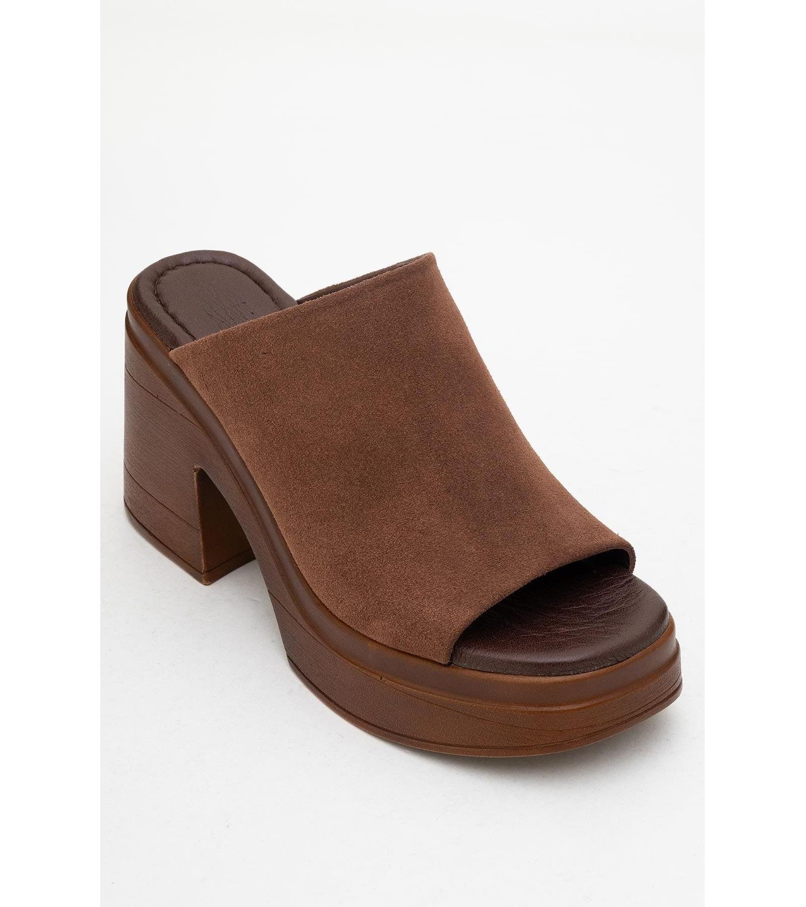 Женские мюли Forever & Always Shoes Nola Leather Platform Mules