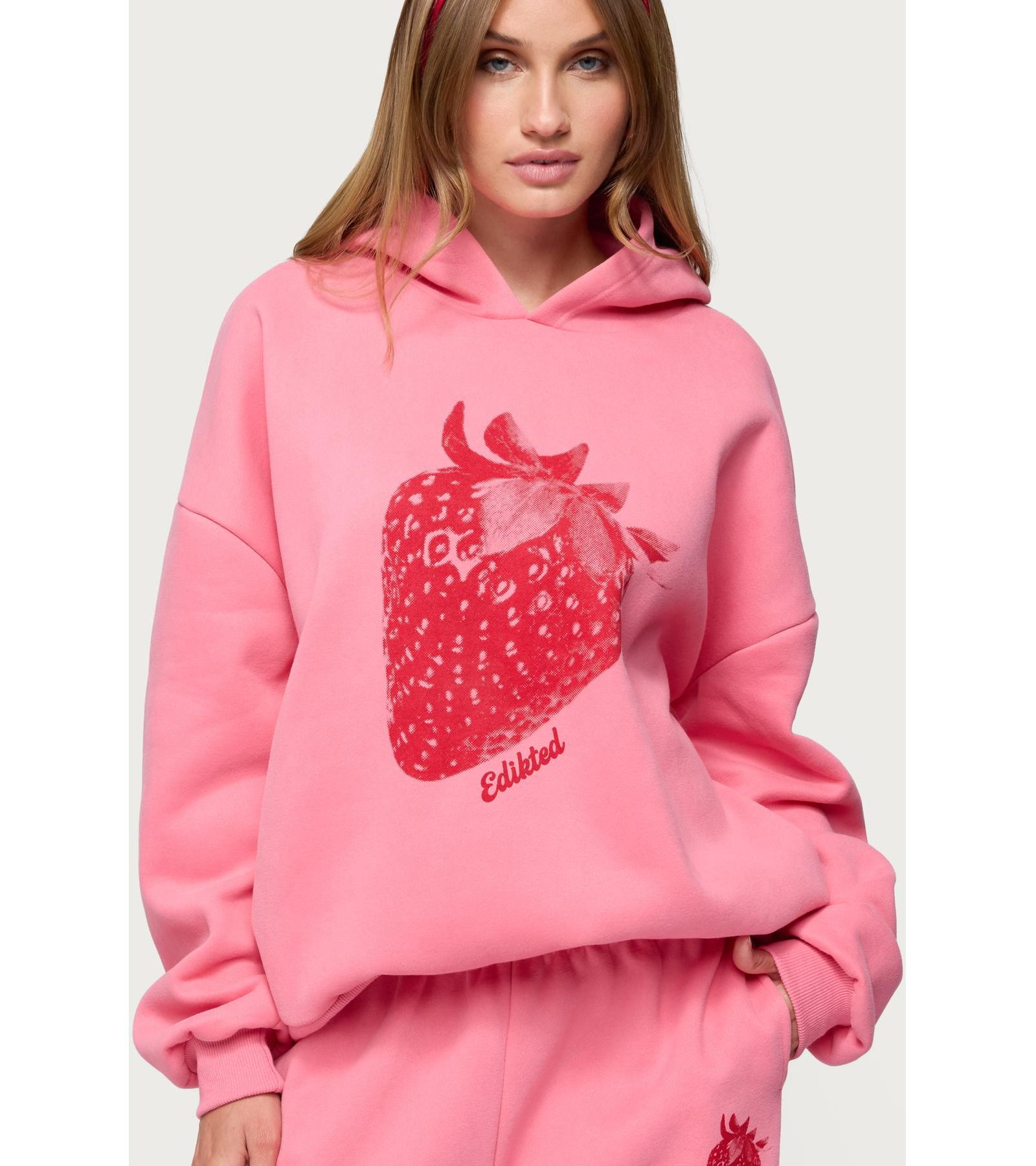 Edikted Женское худи Strawberry Babe