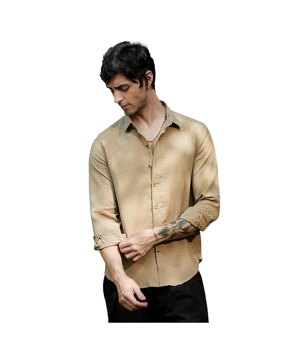 Campus Sutra Men's Ruche-Textured Shirt