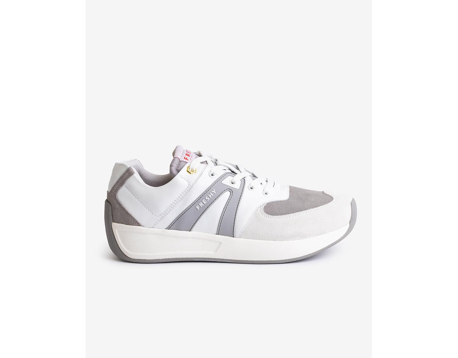 Freshy Women's Supafly Lites Sneaker