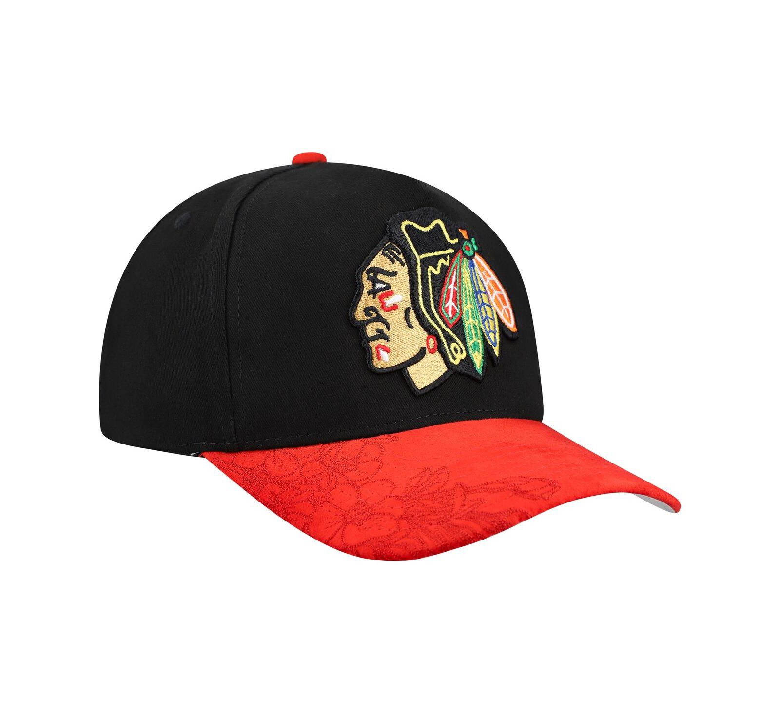 Mitchell & Ness кепка Chicago Blackhawks May Flowers Pro Crown, регулируемая