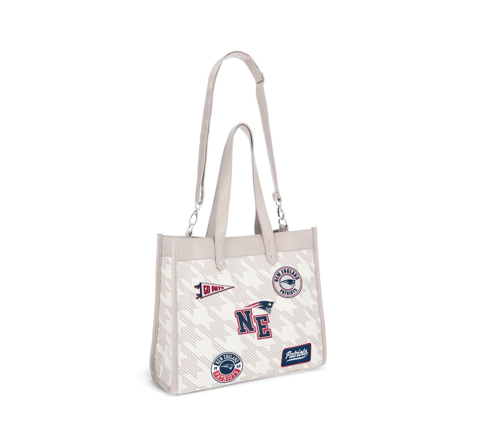 WEAR by Erin Andrews New England Patriots Patch Printed Tote Bag