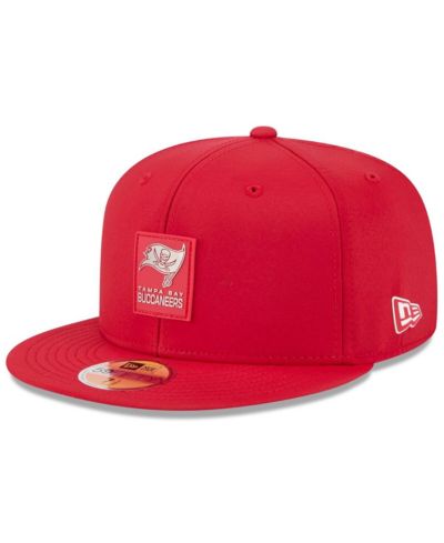 New Era Men's Red Tampa Bay Buccaneers 2025 Sideline 59FIFTY Fitted Hat